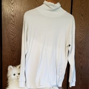 NY Line white turtleneck